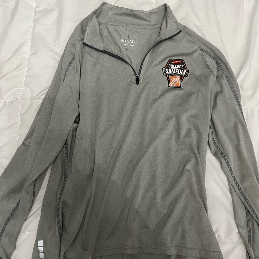 Elevate Gray Long Sleeve Women's Top